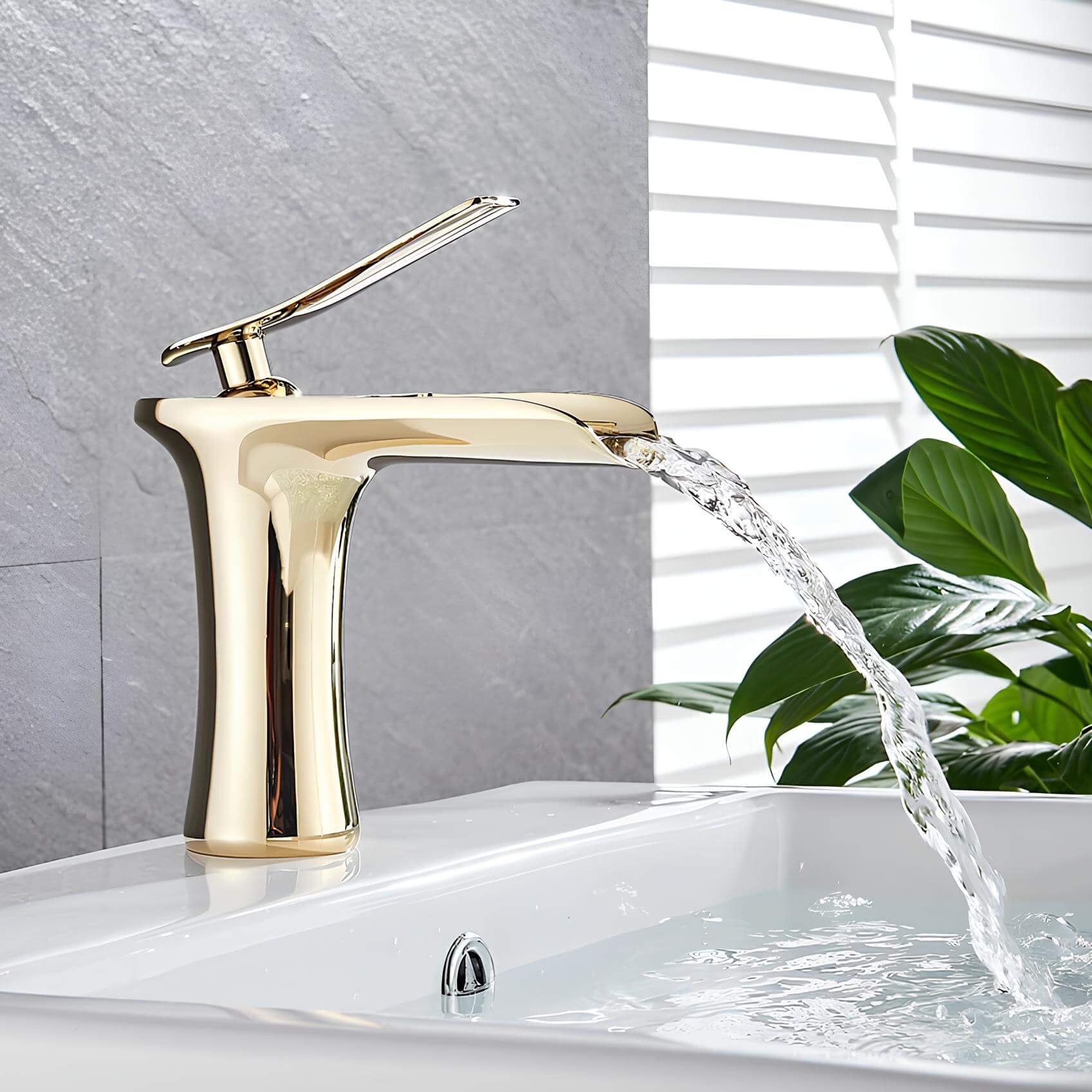 Robinet cascade de lavabo en laiton, finition noir mat, bec plat