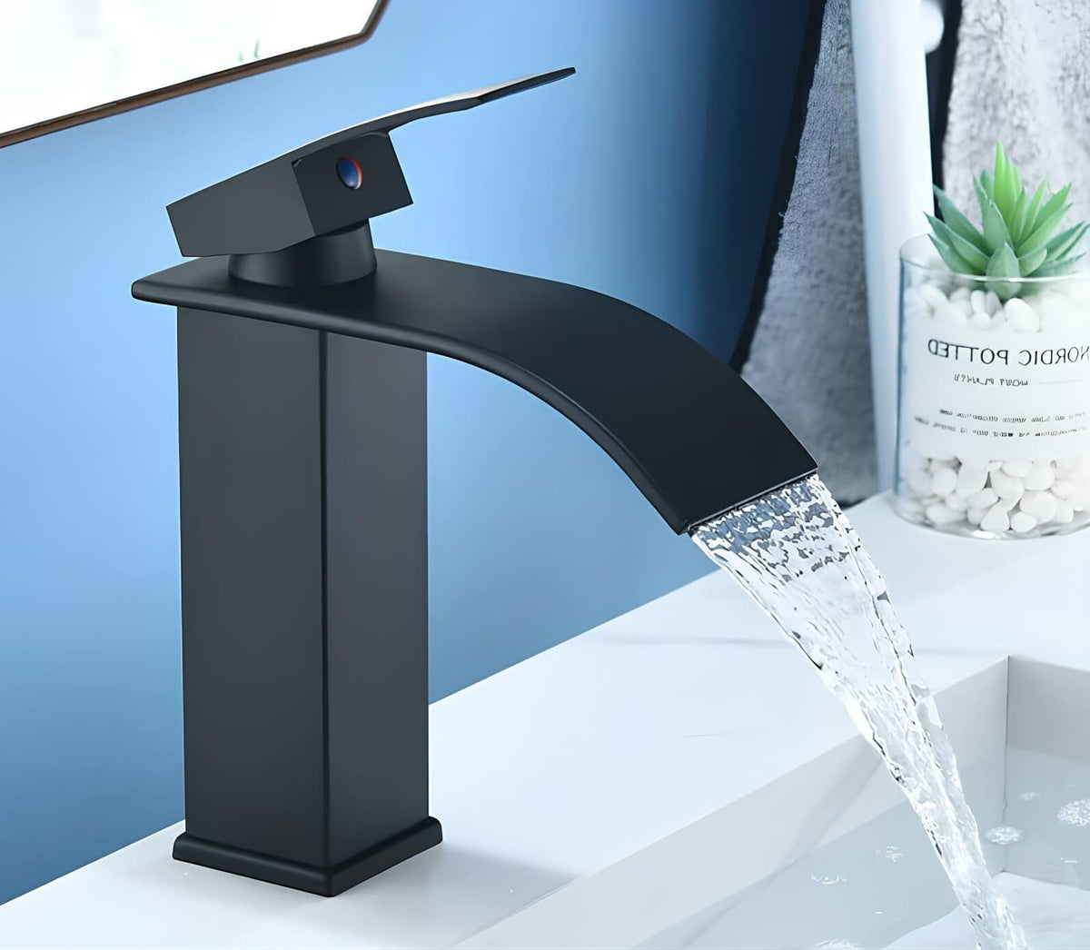 Robinet cascade en acier inoxydable - Noir