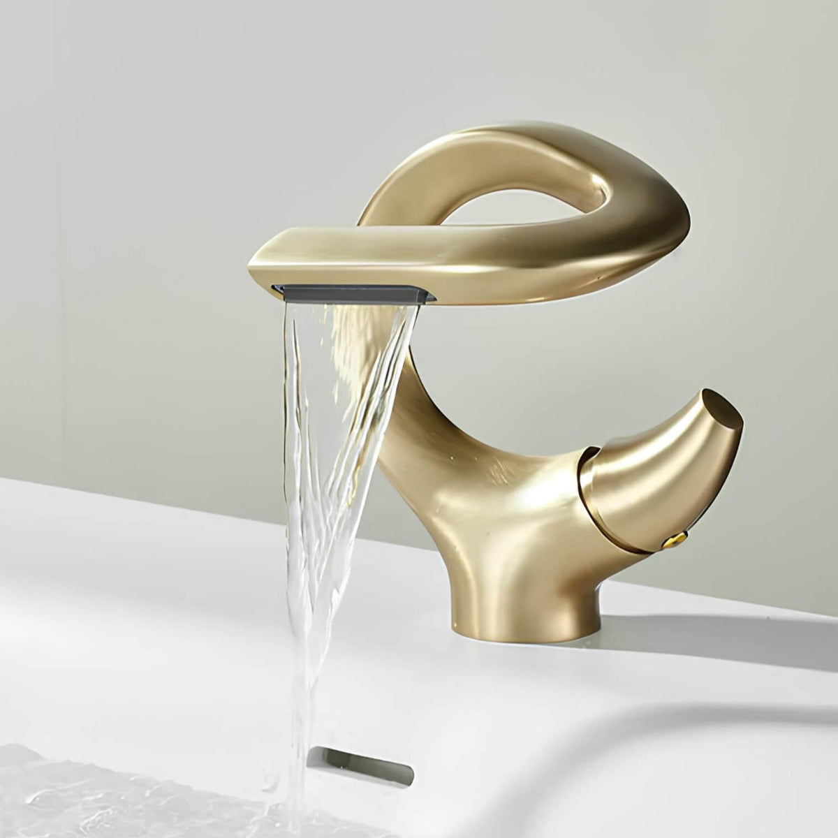 Robinet lavabo cascade - version compacte - Gris brossé