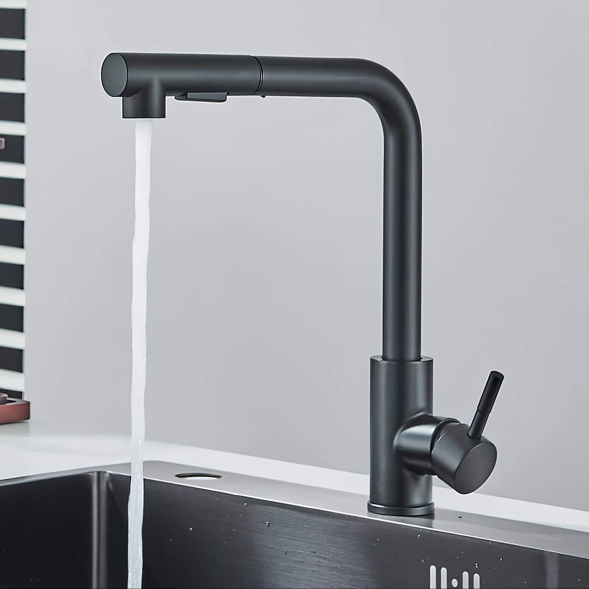 Robinet douchette - Design et pratique - Or brossé