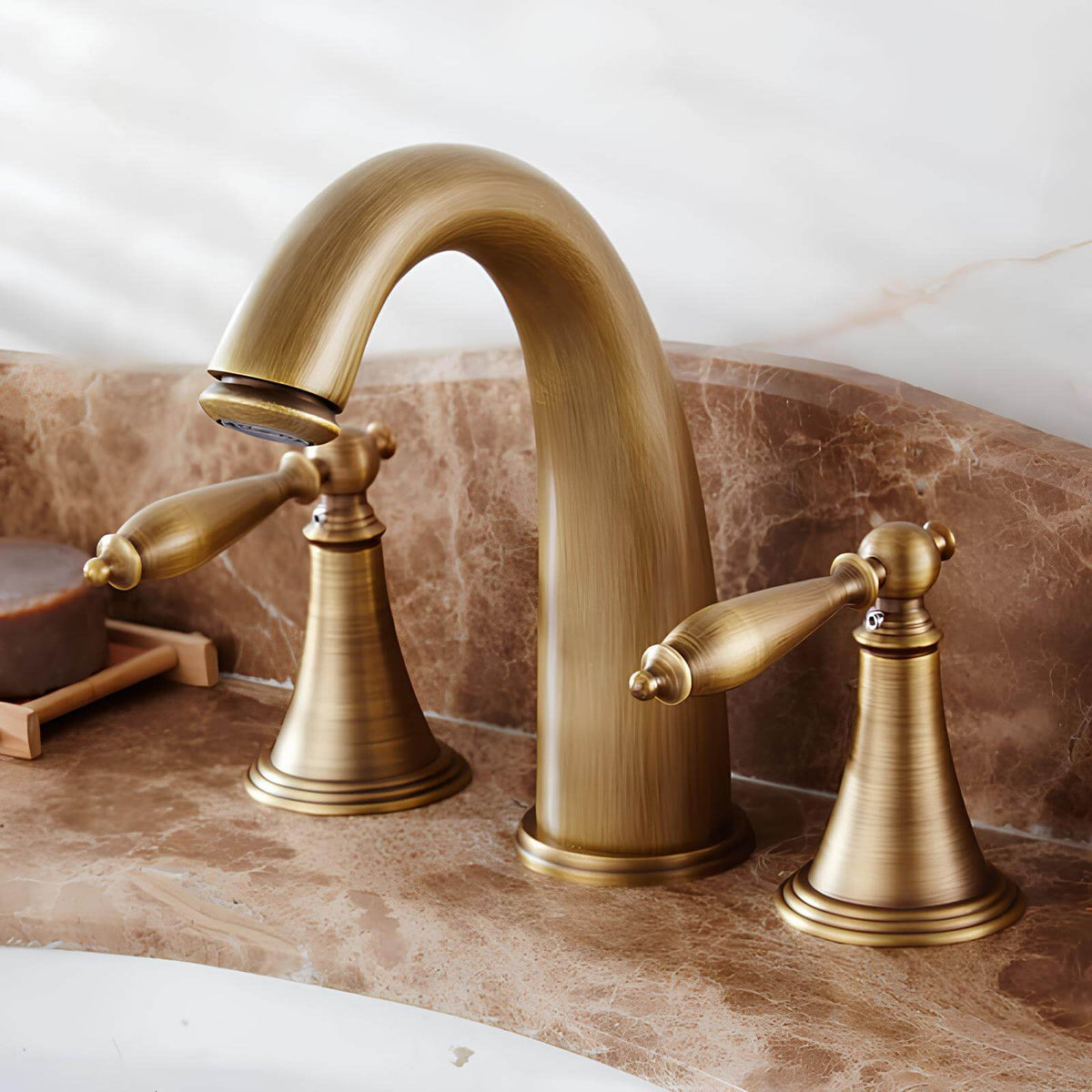 Robinet de lavabo classique 3 trous - bronze antique - Or Antique