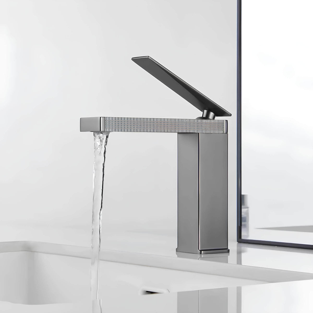 Robinet de lavabo en laiton - mitigeur compact au design épuré - Or