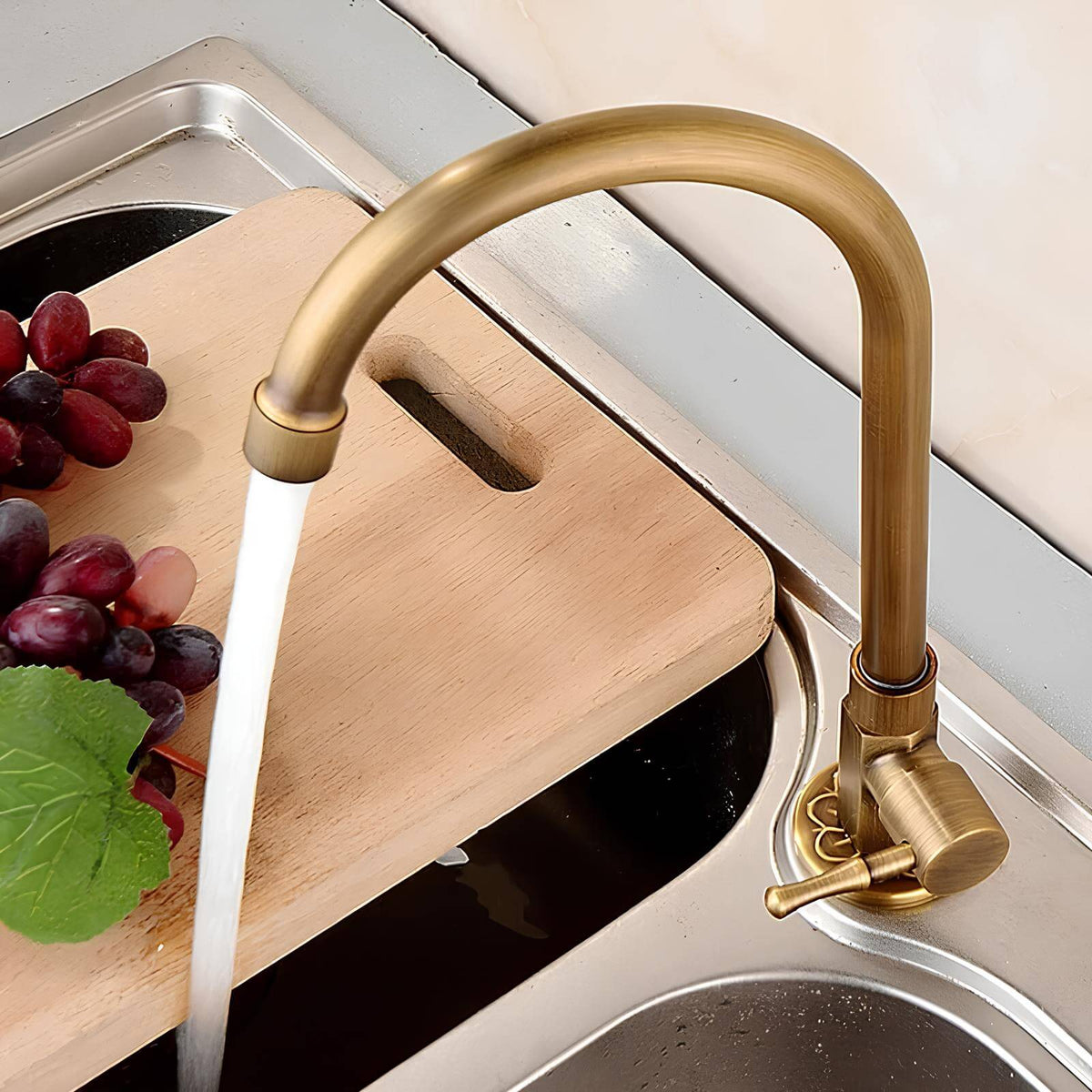 Robinet évier cuisine eau froide - Bronze antique