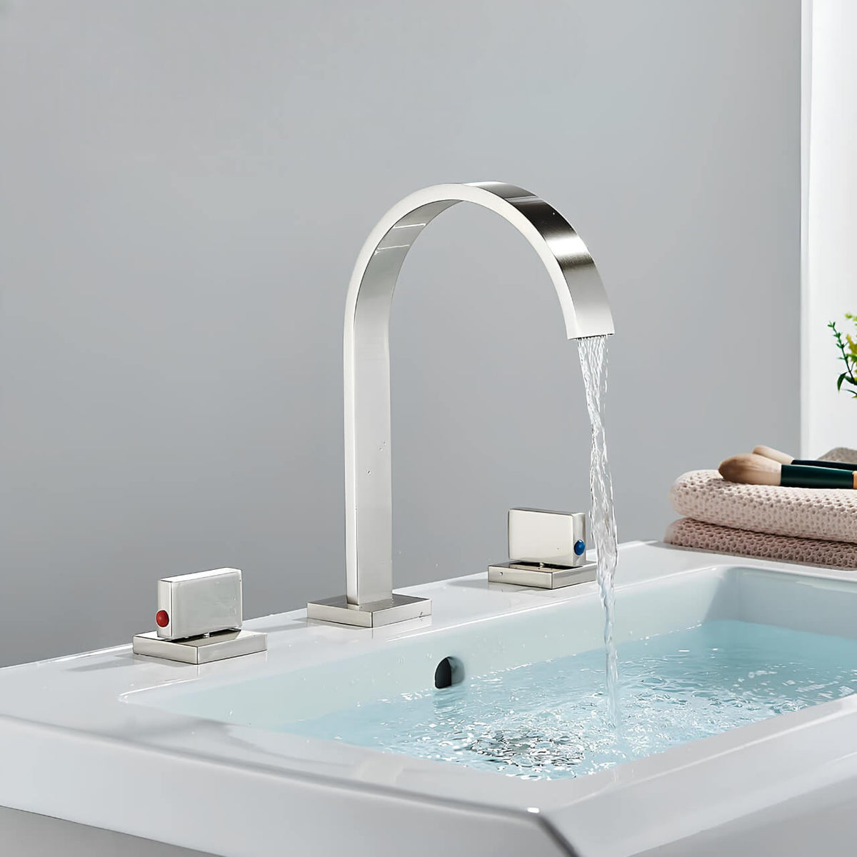 Robinet lavabo 3 trous - Doubles poignées - Or