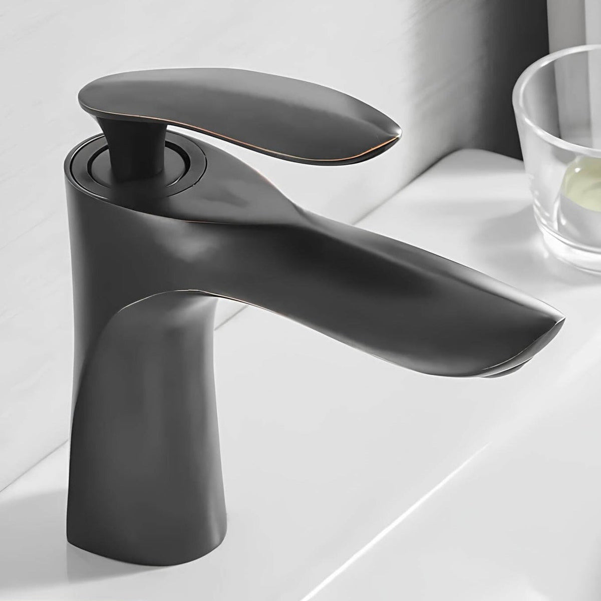 Robinet lavabo cascade - mitigeur au design raffiné - Noir