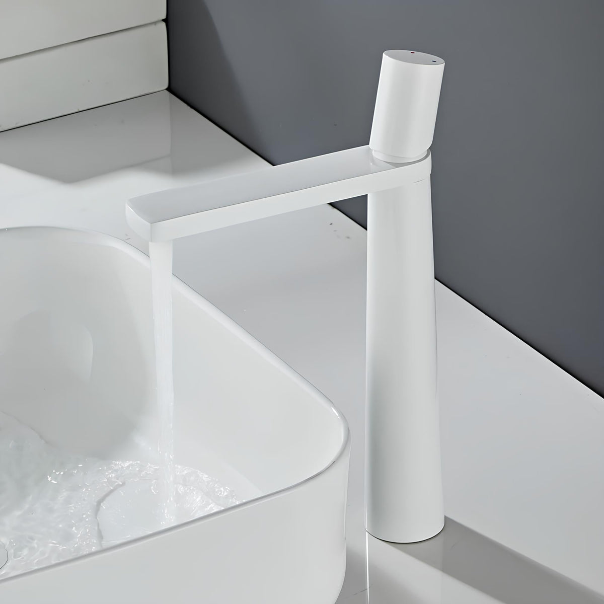Robinet vasque contemporain - Or Brossé