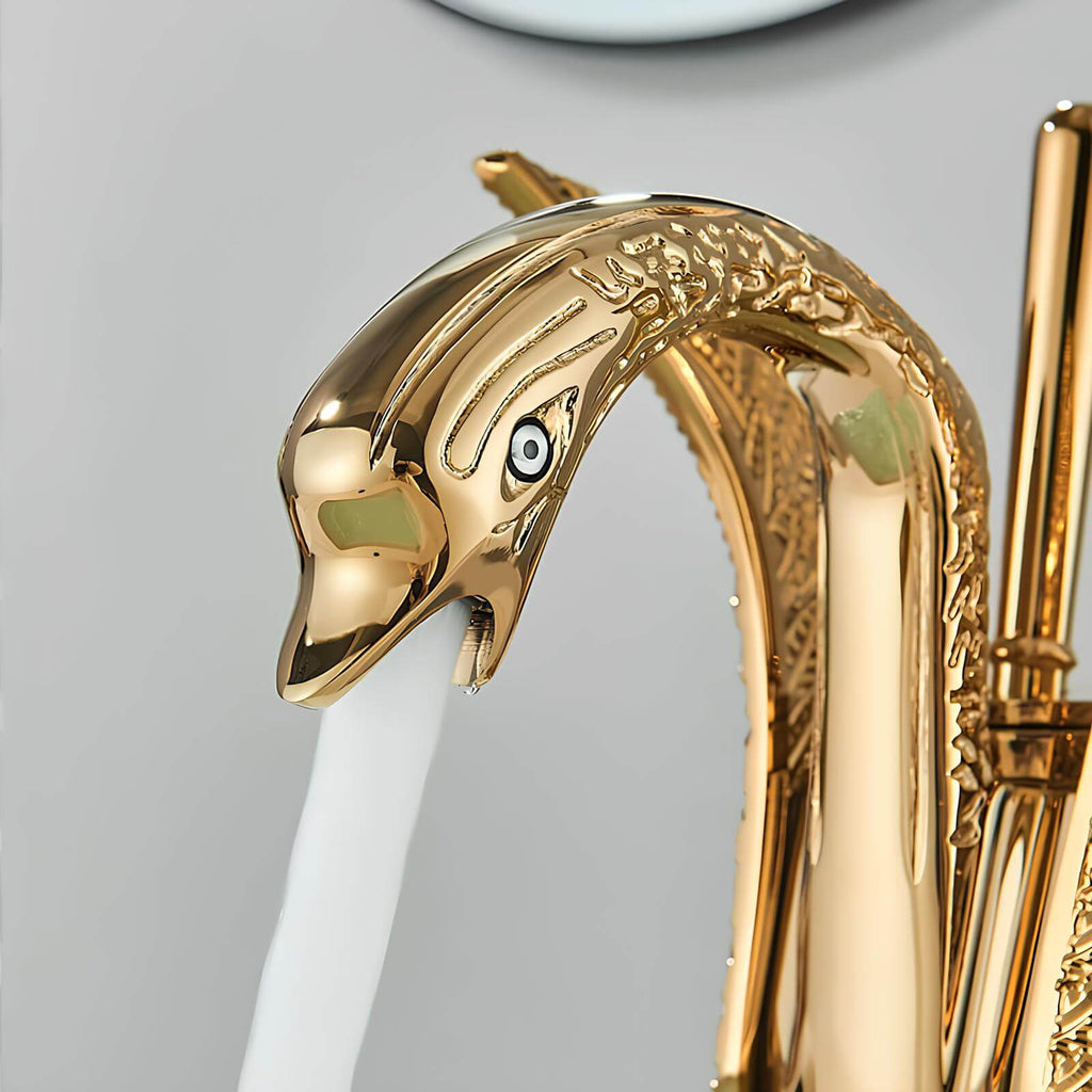 Robinet lavabo en forme de cygne - Or brossé