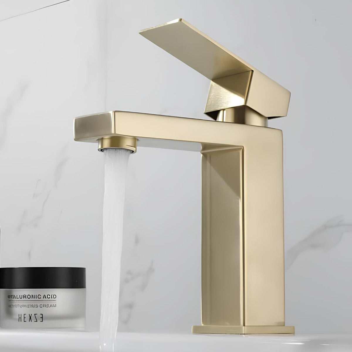 Robinet lavabo mitigeur en inox finition or brossé - Court