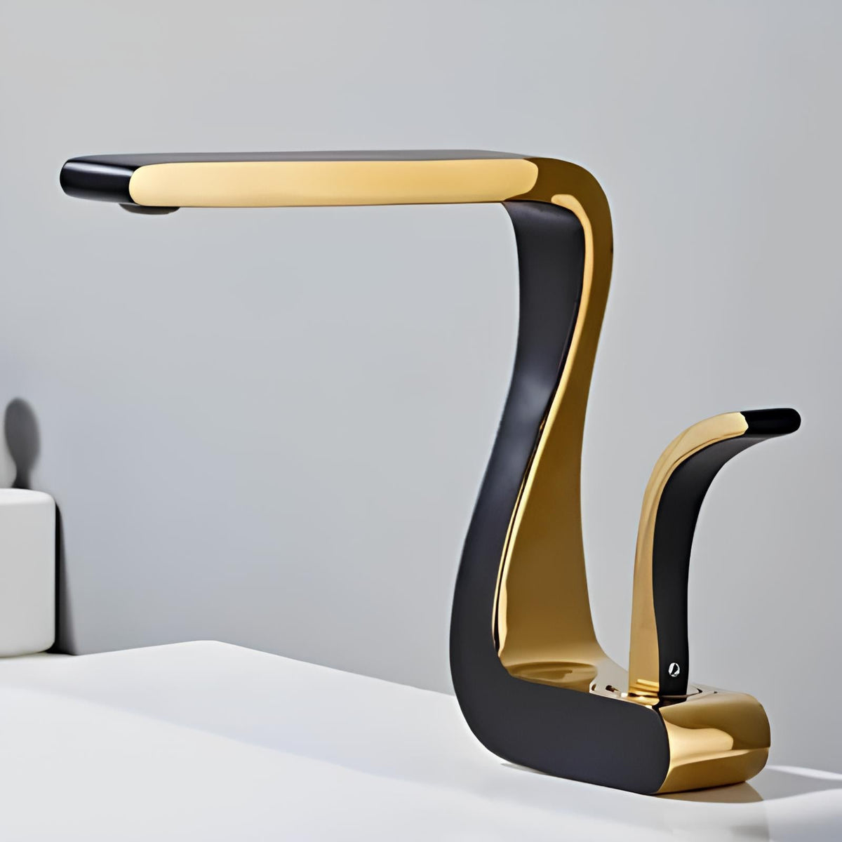 Robine lavabo - Style rétro chic - Or