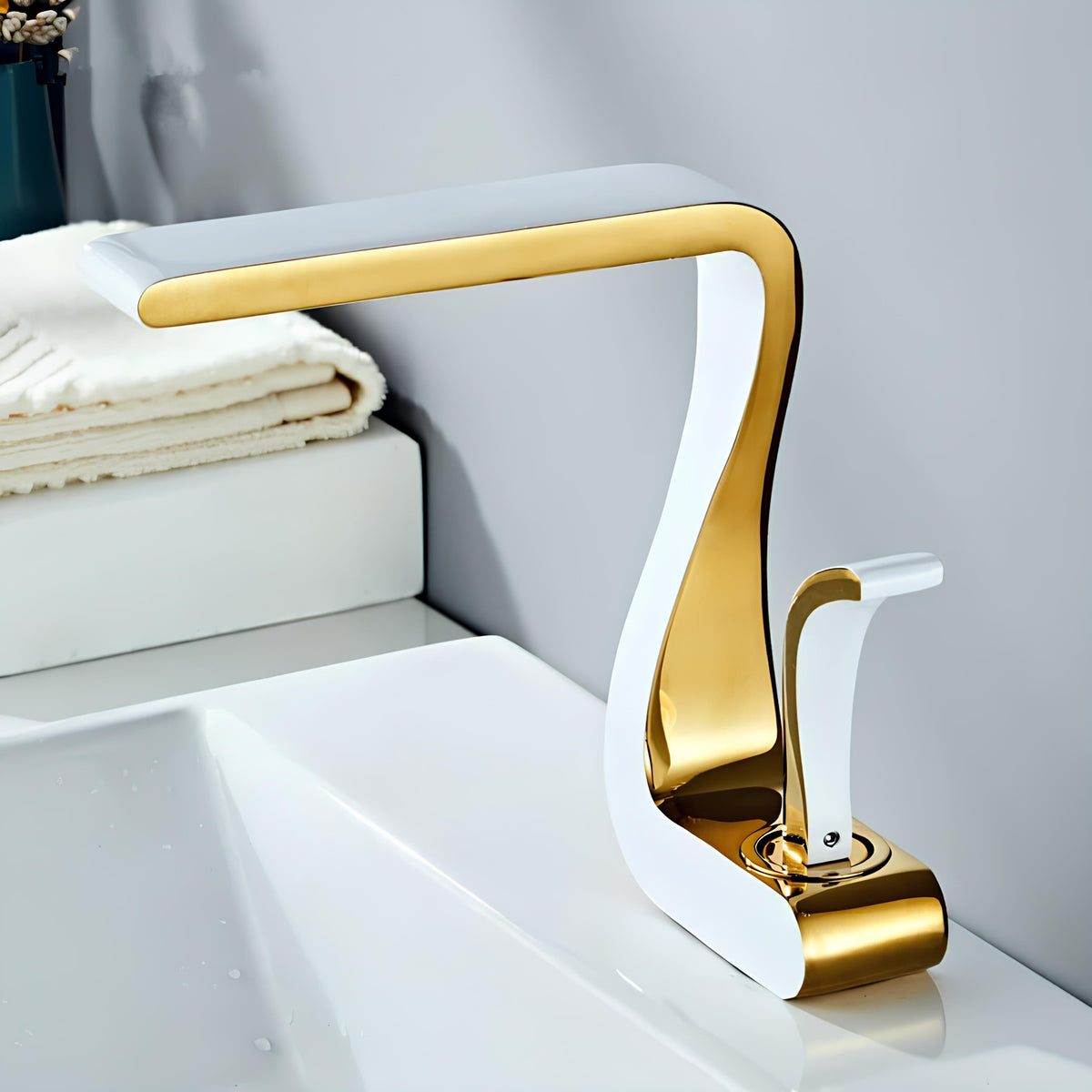 Robine lavabo - Style rétro chic - Or