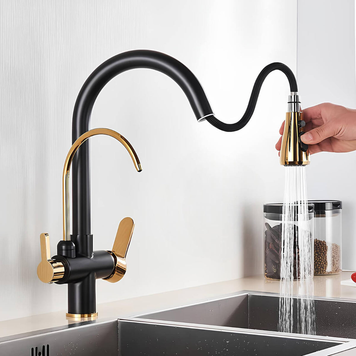 Robinet douchette multifonctions- Pratique et élégant - Noir et Or