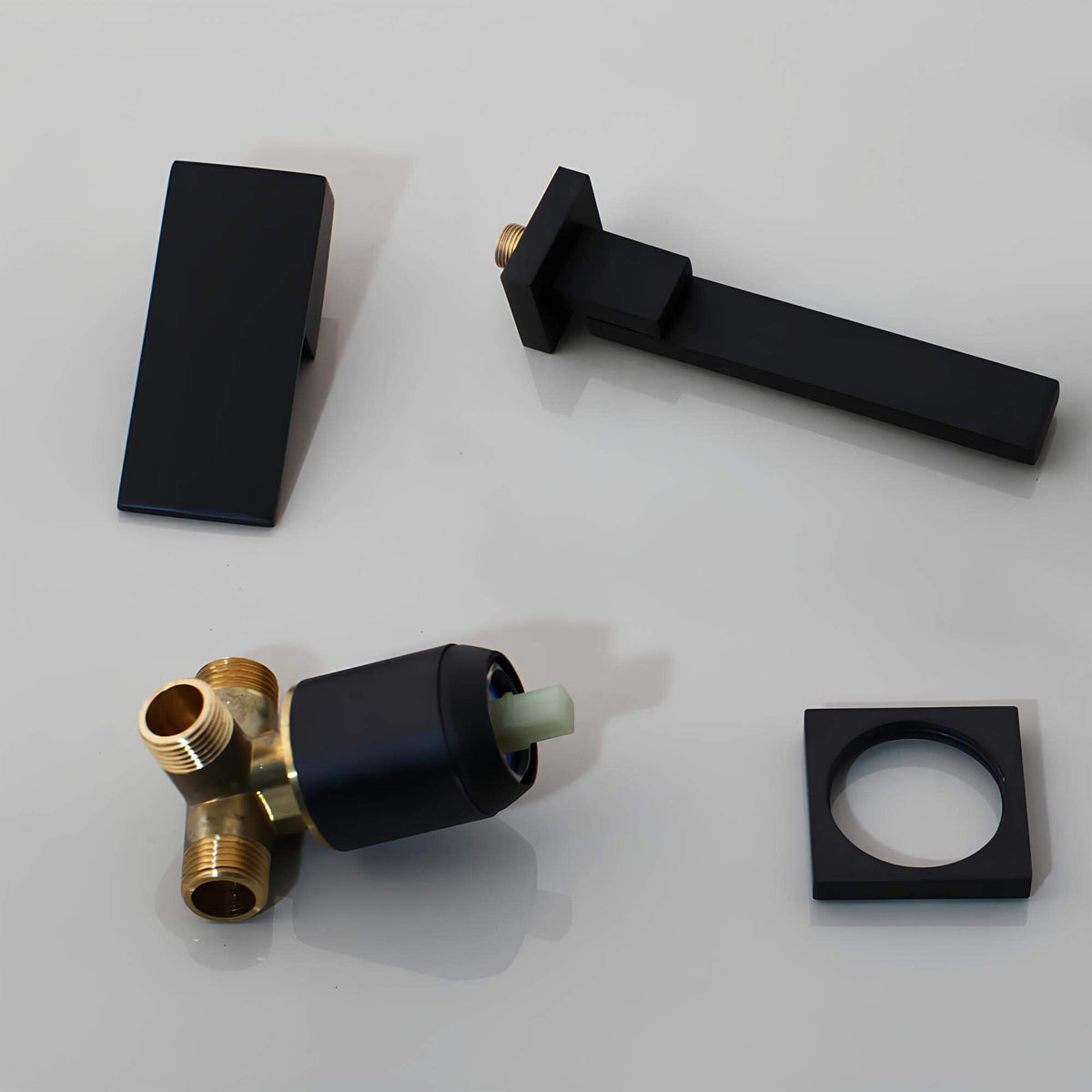 Robinet mural avec bec orientable - Noir