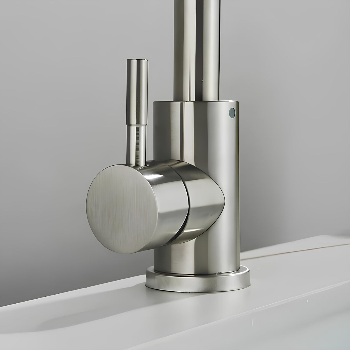 Robinet pour lavabo pivotant -360° - Noir