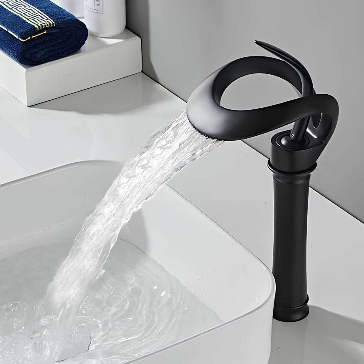 Robinet vasque - design moderne - Or